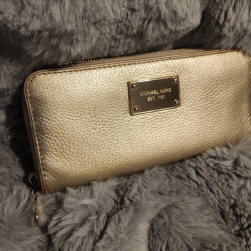 Michael Kors Large Zip Wallet